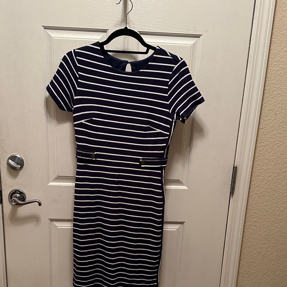 Banana Republic Classic Navy and White Striped Pull on Midi Dress Size 4